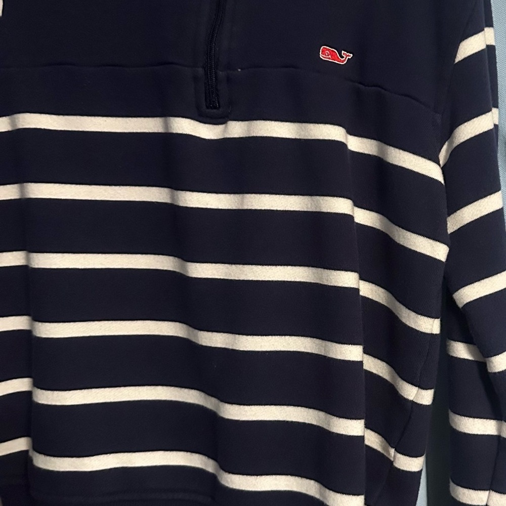 Vineyard Vines Navy and White Striped Pullover size 6/7
